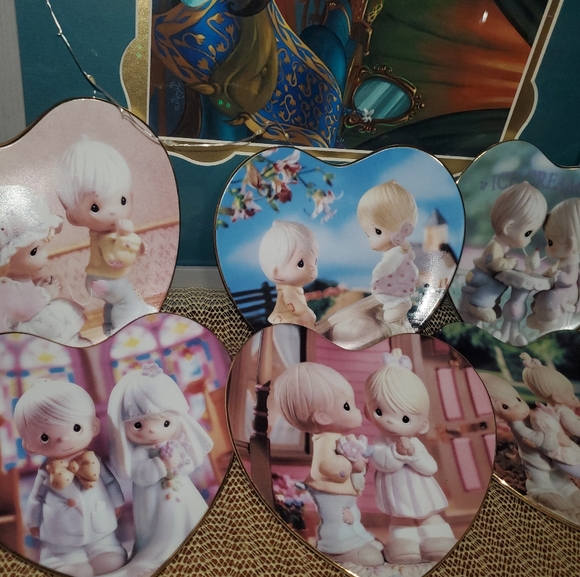 Precious Moments plate collection "6" plates - Picture 4 of 4